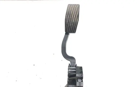 Opel Corsa E Accelerator throttle pedal 13305804