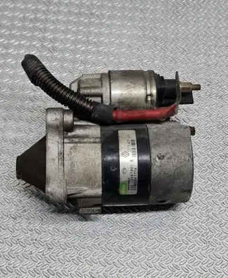Renault Megane II Starter motor 8200266777A D7E47 2687PG
