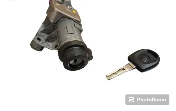 Volkswagen Polo Ignition lock 4B0905851G