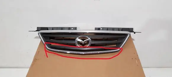 Mazda MPV II LW Quarter panel pressure vent LC6250712