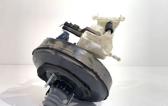 Peugeot 308 SW Brake booster 9675405480