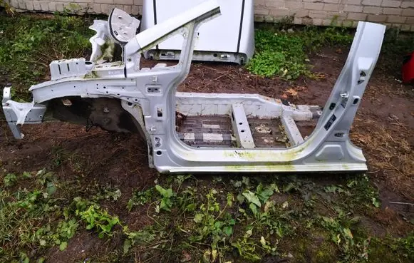 KIA Rio Front quarter panel 