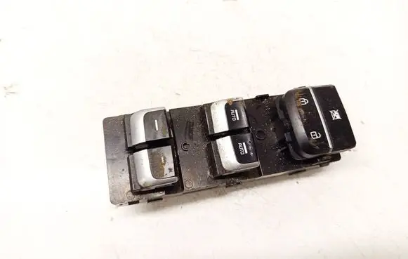 KIA Optima Electric window control switch 299158101