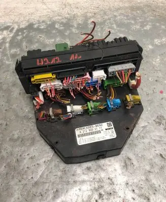 Mercedes-Benz E W212 Fuse box set A2129005111BILI A2129005111