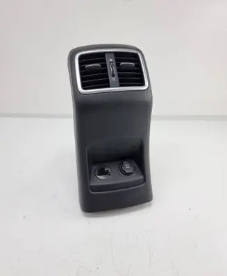 Rear air vent grill