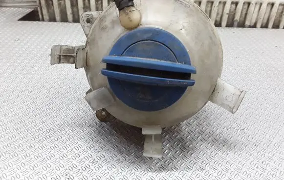 Volkswagen Caddy Coolant expansion tank/reservoir