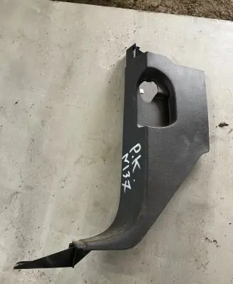 Foot area side trim