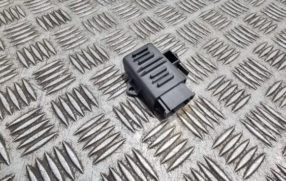 Volkswagen PASSAT B6 Seat heating relay 1z0959772b