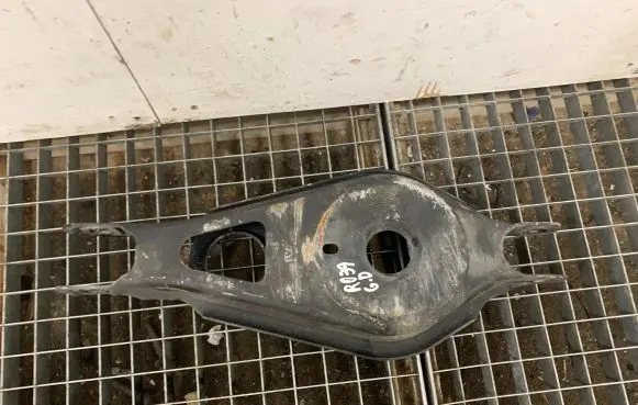 Chrysler Pacifica Rear upper control arm/wishbone 68218021AA