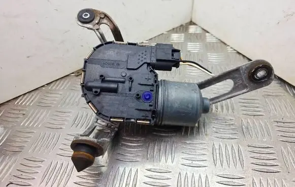 KIA Carens III Front wiper linkage and motor 98100A4900 98110A4900