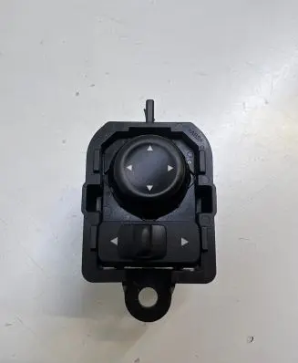 Renault Kadjar Wing mirror switch 255706047R 0616