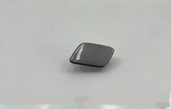 Volkswagen PASSAT B6 Headlight washer spray nozzle cap/cover 3C0955109 04L010