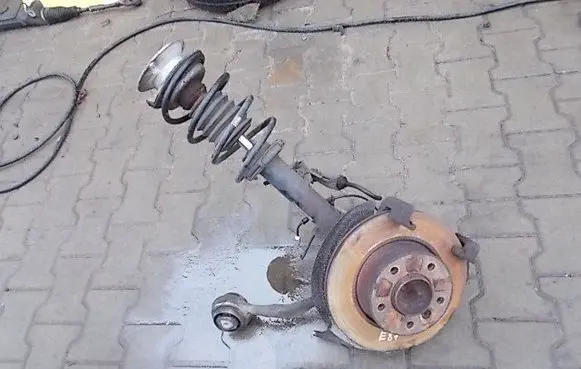 BMW 1 E81 E87 Front wheel hub spindle knuckle