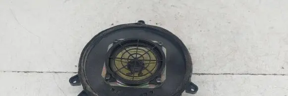 Audi A3 S3 8L Rear door speaker 8D0035412A 226003