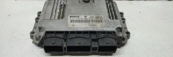 Renault Megane II Engine control unit/module 8200184294 8200269883 0281010769