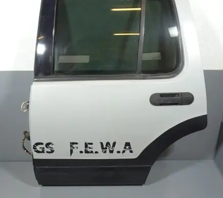 Ford Explorer Rear door