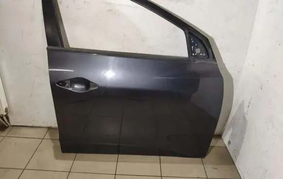 Hyundai ix35 Front door