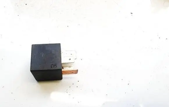 Audi A3 S3 8P Other relay 3D0951253A V23134-B59-X418