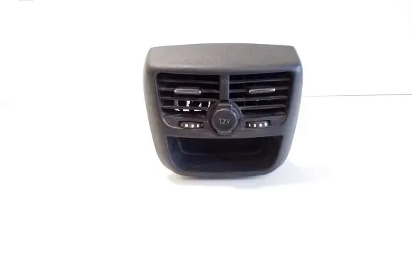 Rear air vent grill