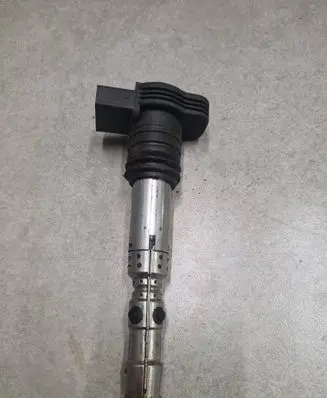 Volkswagen Caddy High voltage ignition coil 06A905115D 78251001