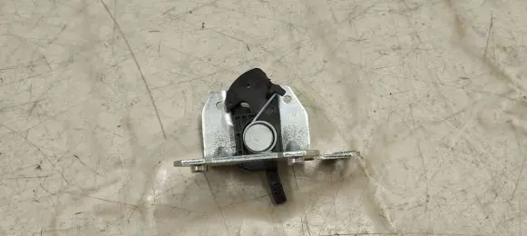 Mercedes-Benz E W212 Seat back rest lock catch A2049200572