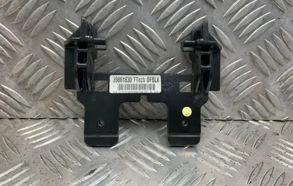 Volvo V50 Armrest 39861630