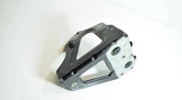 Audi A6 S6 C6 4F Fender mounting bracket 4F0821136A