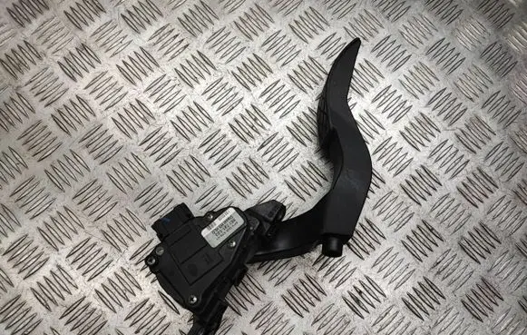 Audi A4 S4 B6 8E 8H Accelerator throttle pedal 8E1721523 6PV00837601