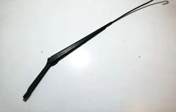 Ford Focus Front wiper blade arm xs4117526bb