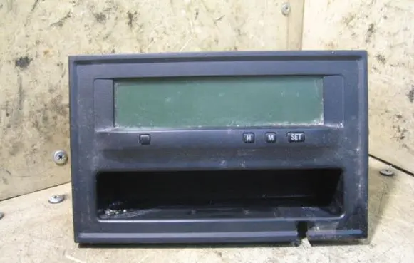Mitsubishi Pajero Sport I Screen/display/small screen MR532881