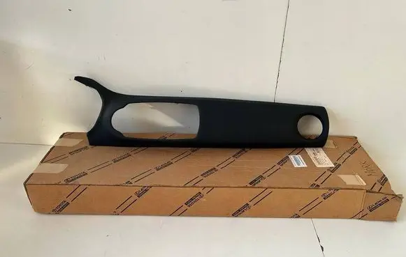 Toyota Yaris Other sill/pillar trim element 55470-0D090