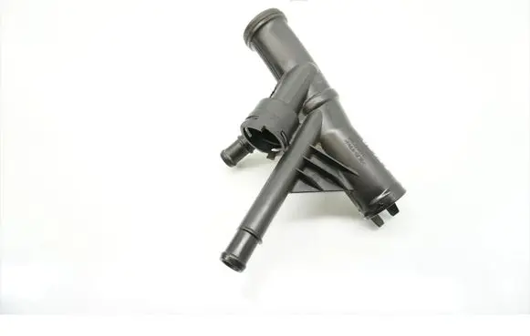 Volkswagen Golf VII Engine coolant pipe/hose 04L121071E