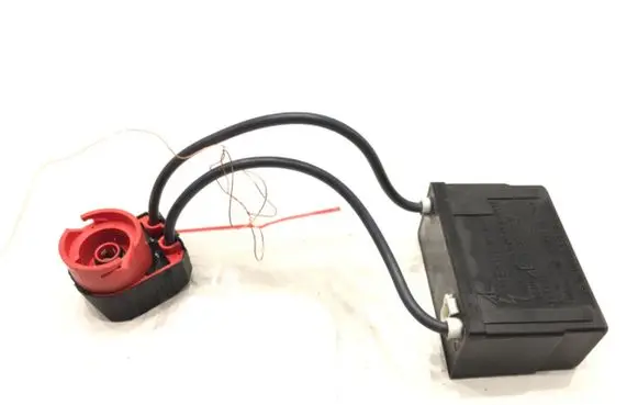 Volkswagen Bora Voltage converter/converter module 1307329054
