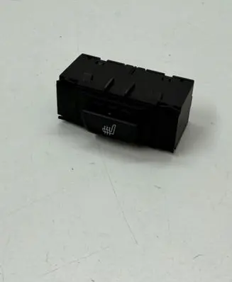 BMW X5 G05 Seat heating switch 6828057