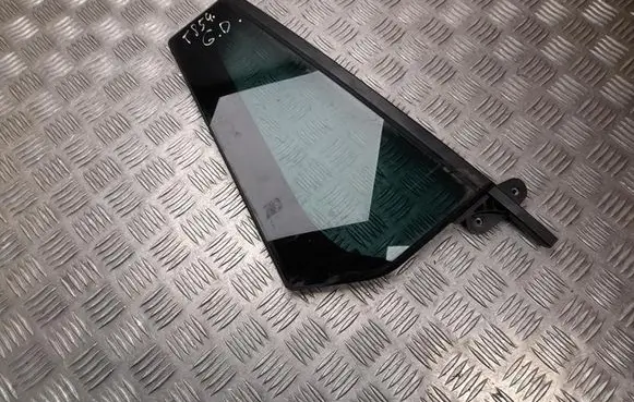 Volkswagen PASSAT B8 Rear door window/glass frame 3G9845214