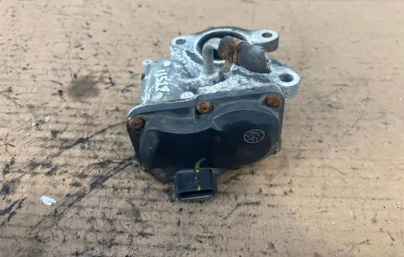 Renault Master III EGR valve H8201353607 147109869R N1501000341