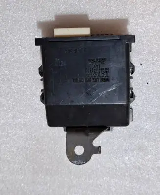 Lexus RX 450H Door central lock control unit/module 8597048040