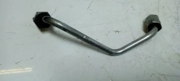 Hyundai Santa Fe Fuel injector supply line/pipe 