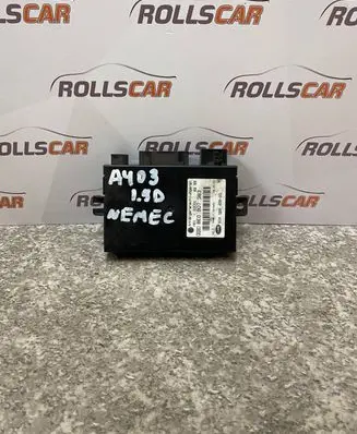 Audi A4 S4 B6 8E 8H Tow bar trailer control unit/module 8E0907383 S0001 5DS00840800