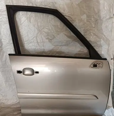 Citroen C4 Grand Picasso Front door