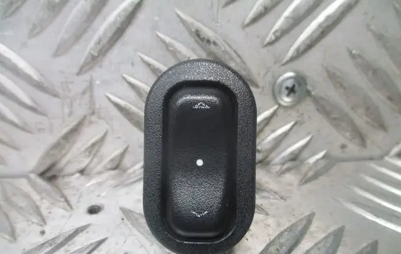Opel Astra G Quarter vent window switch 90561388