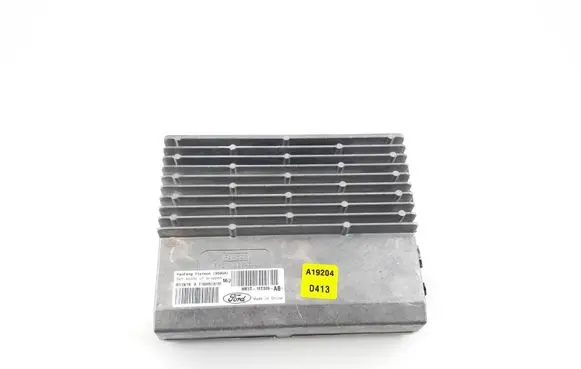 Ford Mustang VI Sound amplifier HR3T18T806AB HR3T-18T806-AB