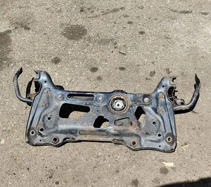 Volkswagen Golf VII Front subframe 5Q0411303AA 0511150447