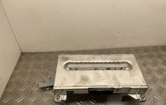 Ford Fusion II Sound amplifier HS7T18B849AD