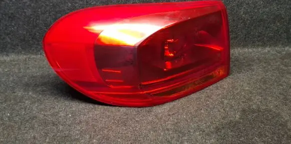 Volkswagen Tiguan Rear/tail lights 5N0945095Q