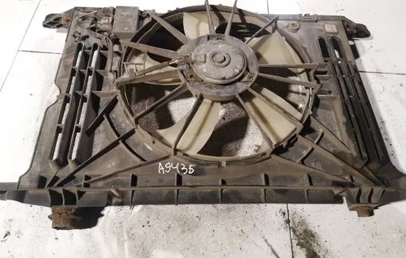 Toyota Corolla E140 E150 Radiator cooling fan shroud