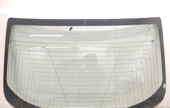 Maserati Ghibli Rear windscreen/windshield window 43R001167 AS2 M391