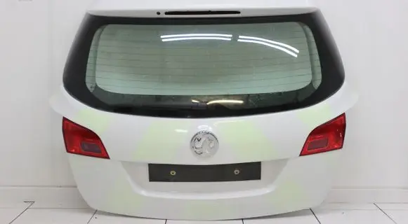 Opel Astra J Tailgate/trunk/boot lid