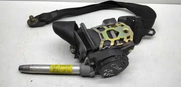 Mercedes-Benz C W202 Front seatbelt 2018680222