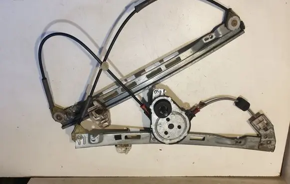 Peugeot 206 Front door manual window regulator 